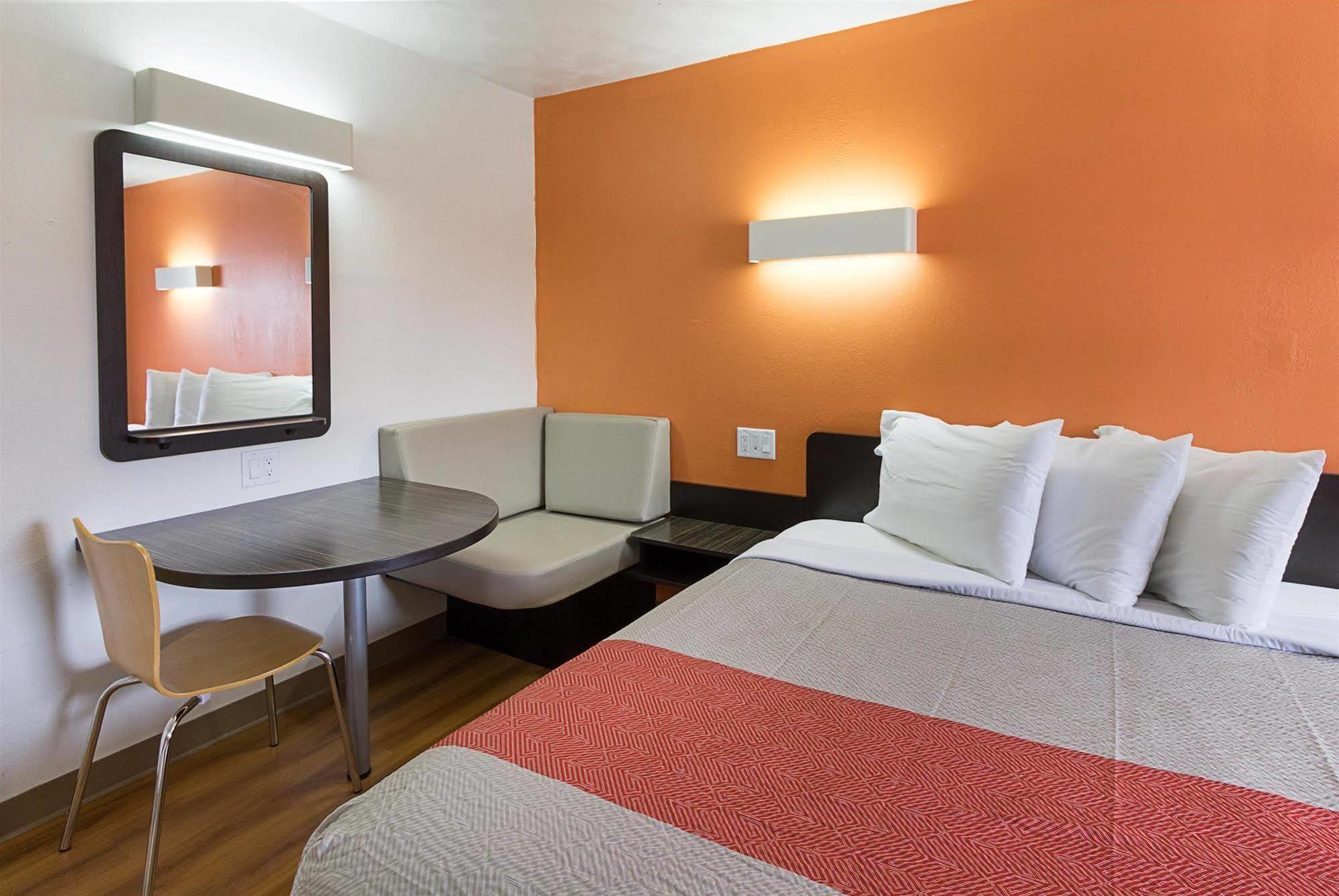 Hotel Motel 6-Sidney, Oh 2*