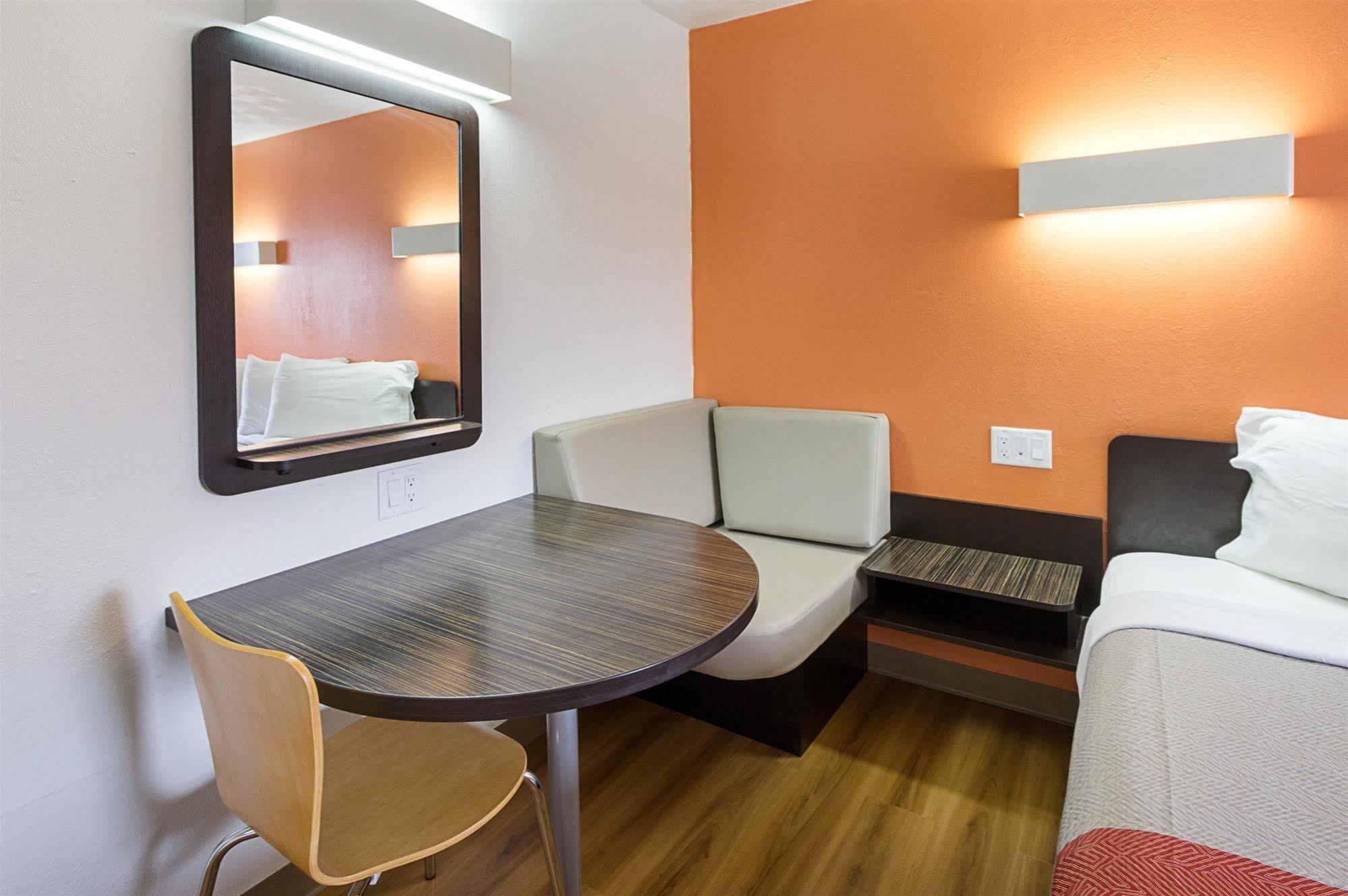 Hotel Motel 6-Sidney, Oh 2*